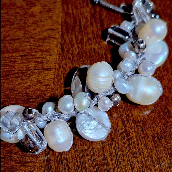 Silpada Effervescence White Pearl and Clear Crystal Bracelet - Picture 7 of 8